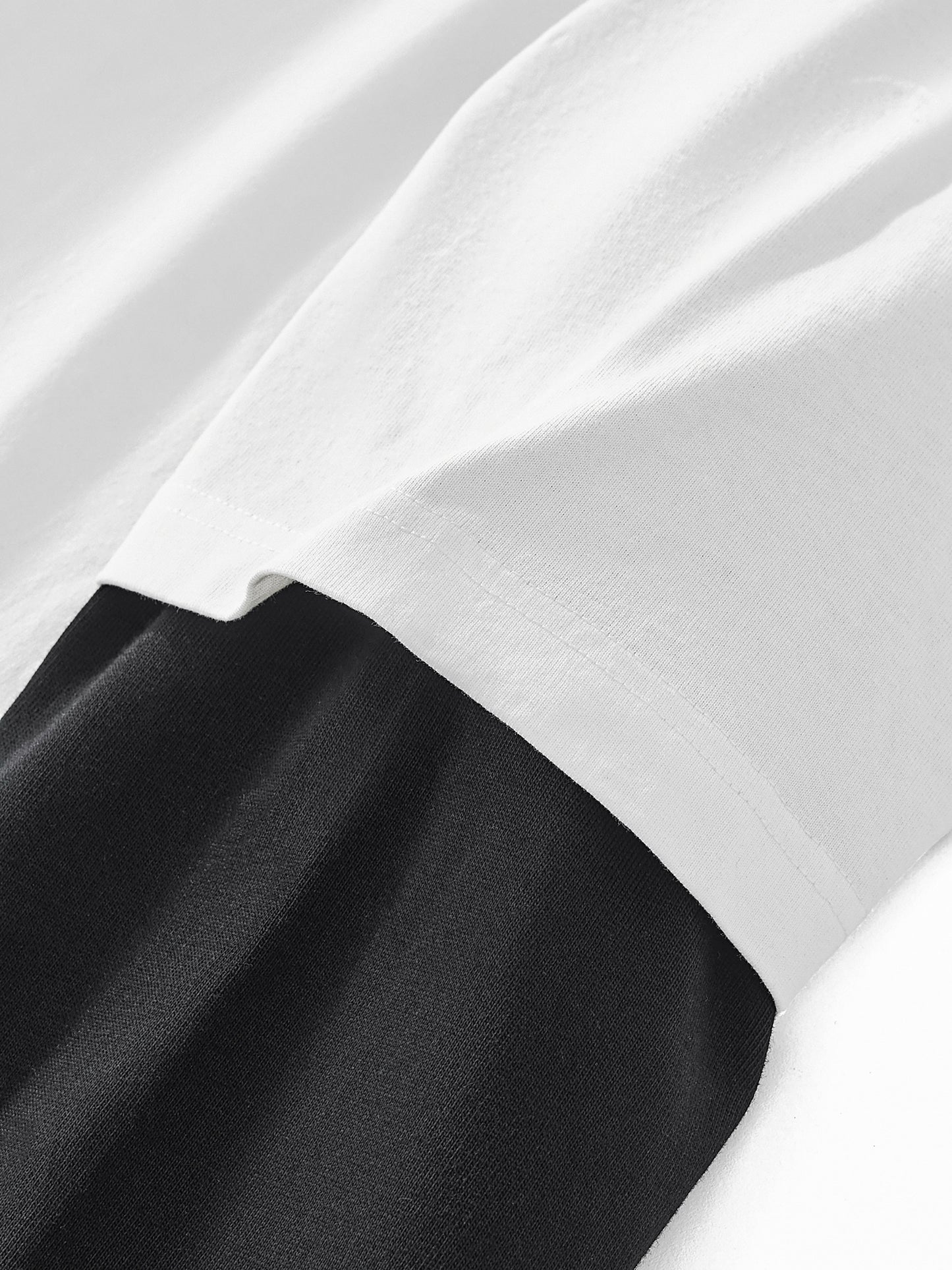 Aes Avera Layered Contrast Sleeve Cotton T-Shirt